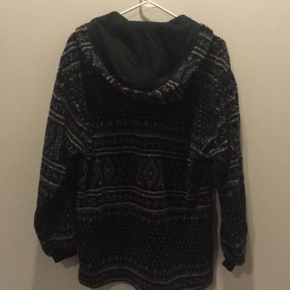 Authentic Gap Comfy Winter Sweater - image 7